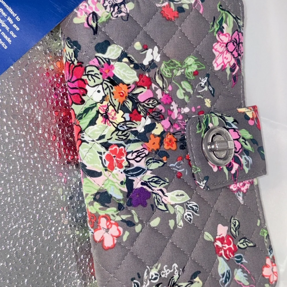 Vera Bradley Hope Blooms recycled cotton new with tags wallet - Picture 4 of 7